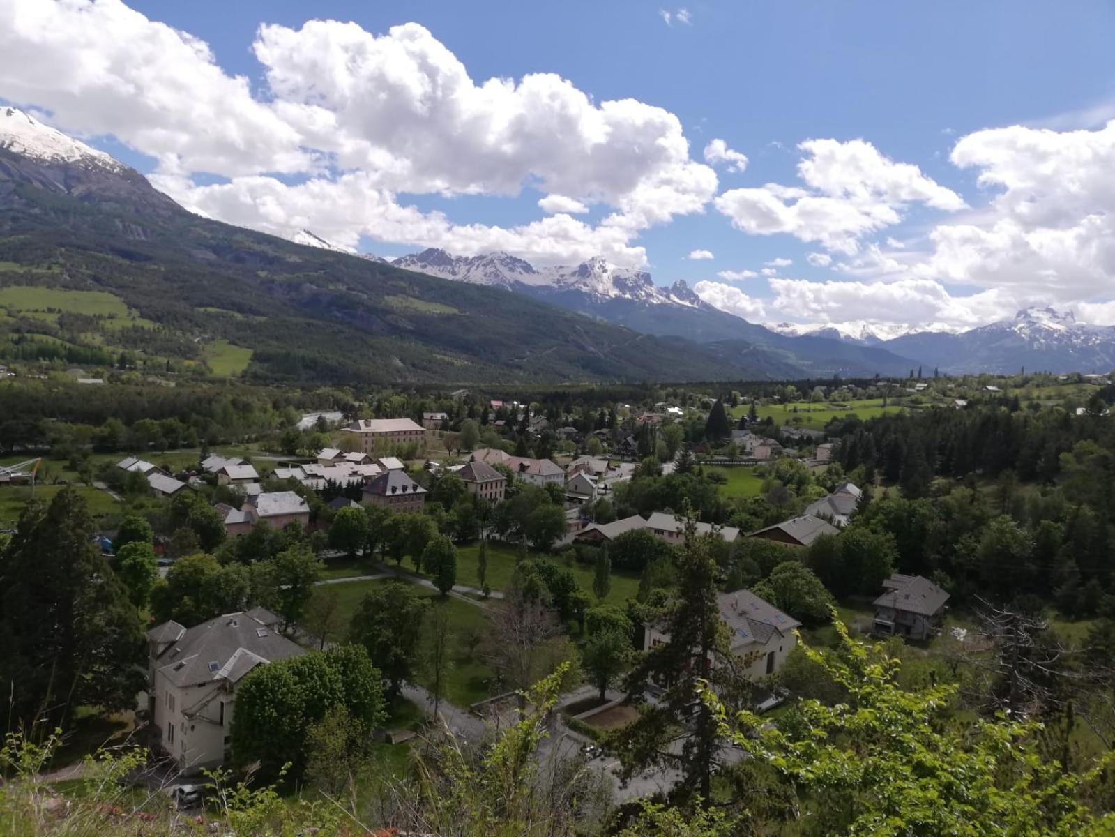 App Vue Montagne Barcelonnette Proche Piscine Rando Riviere Nature 외부 사진